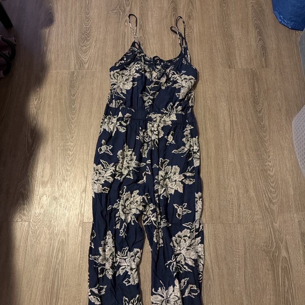 Abercrombie & Fitch Navy Floral Jumpsuit, Medium‎ - Picture 8 of 10